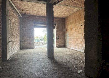 Magazzino Via degli Stadi, Cosenza - foto 6