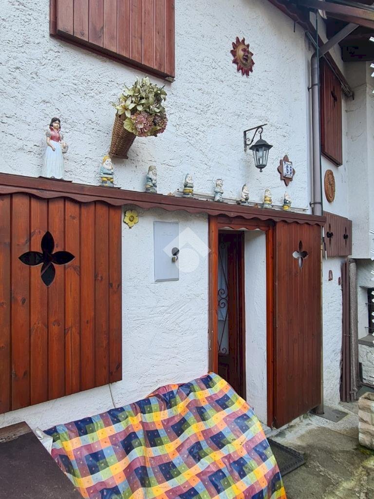 Semi-detached house Frazione Almesio, Ceres - photo 1