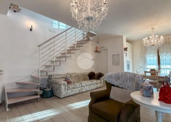 Four-room apartment Via Niccolò Copernico, Misano Adriatico - photo 9