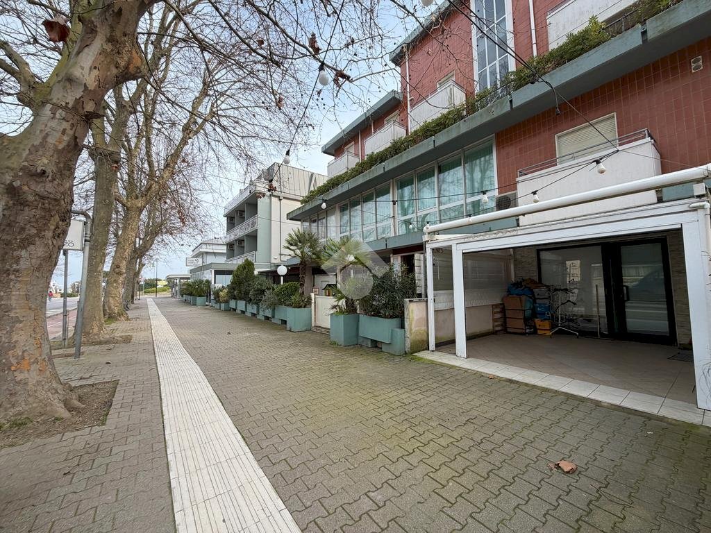 Shop viale milazzo, Cervia - photo 1