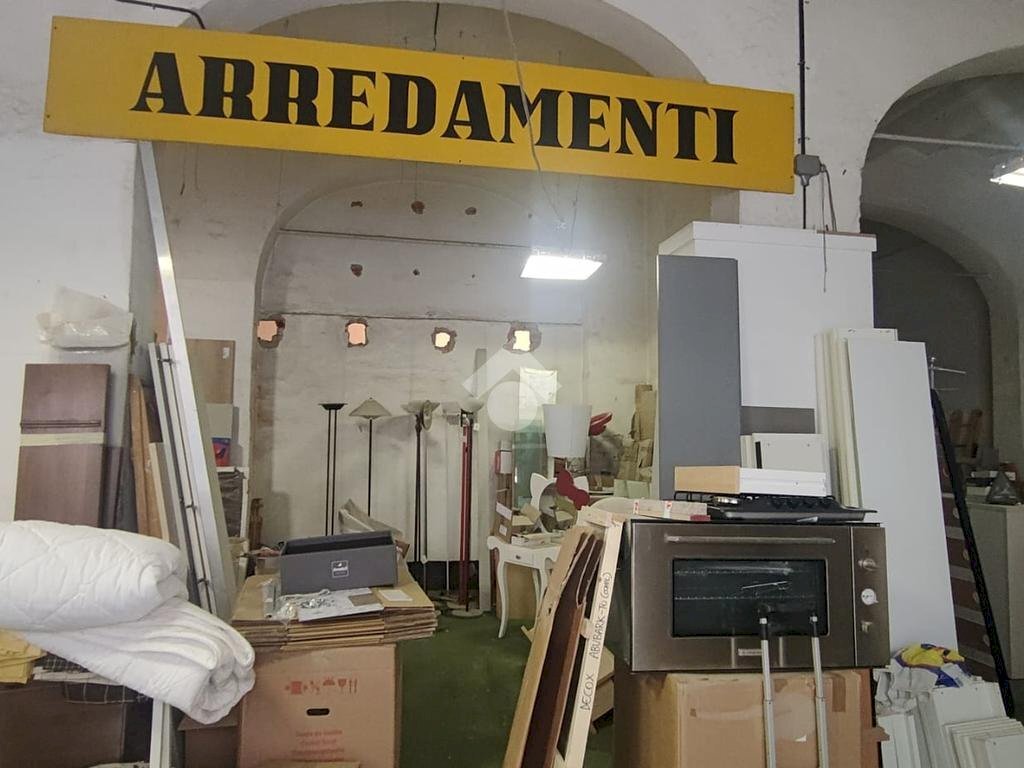 Deposito via bobbio, Genova (zona Marassi) - foto 2