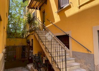 One-room apartment Via Federico Confalonieri, Milano (neighborhood Isola) - photo 2