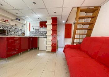 One-room apartment Via Federico Confalonieri, Milano (neighborhood Isola) - photo 9