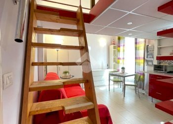 One-room apartment Via Federico Confalonieri, Milano (neighborhood Isola) - photo 12