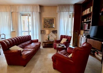 Quadrilocale Via Privata Carlo Antonio Carlone, Milano (zona Bande Nere) - foto 1