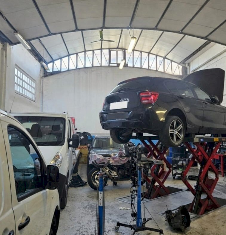 Capannone Nichelino - foto 1