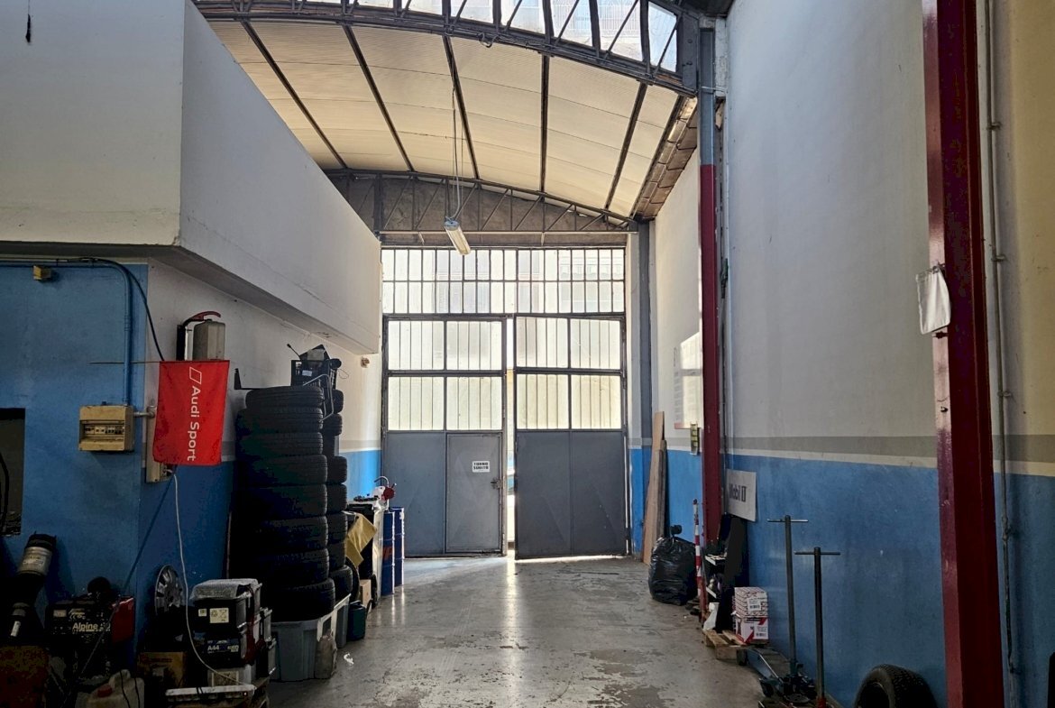 Capannone Nichelino - foto 3