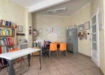 Two-room apartment Via Alcide de Gasperi, Asti - photo 2