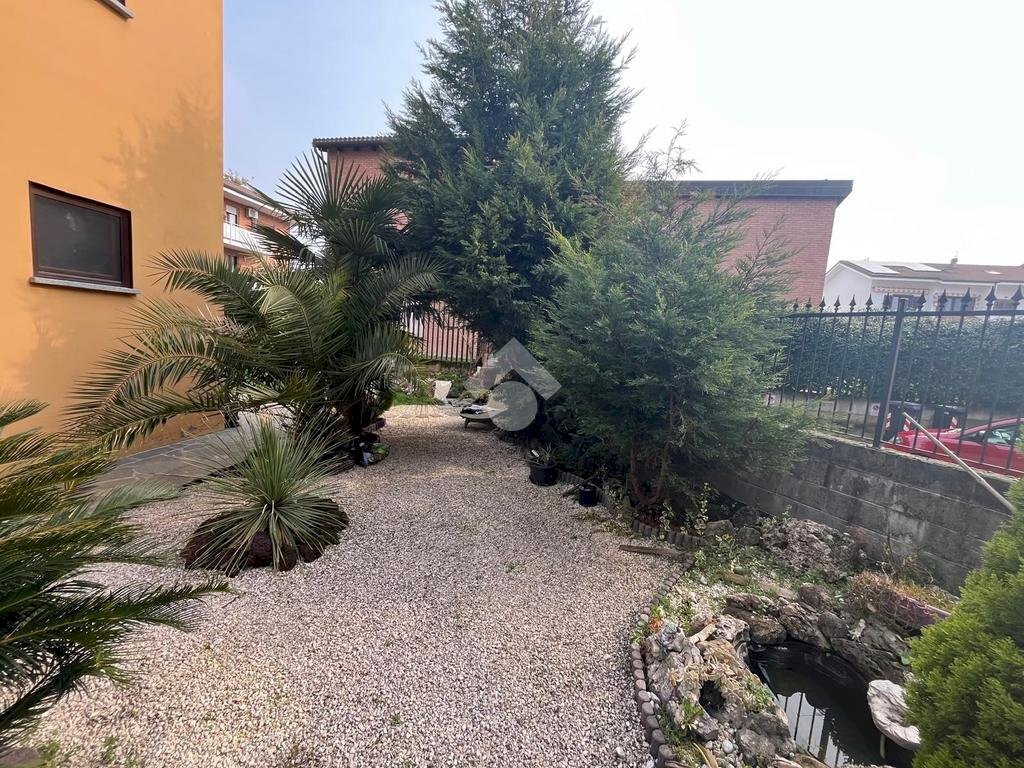 Villa villa via leoncavallo, Novara (zona Torrion Quartara) - foto 2