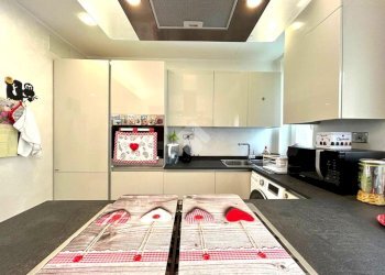 Quadrilocale Via Stefano Castagnola, Genova (zona Sturla) - foto 4