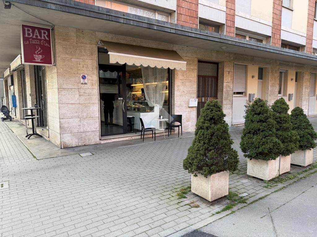 Shop Negozio/ufficio Via San Donato, Bologna (neighborhood San Donato) - photo 1