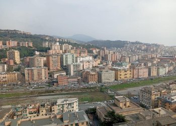 Trilocale Via Antonio Burlando, Genova (zona Staglieno) - foto 1