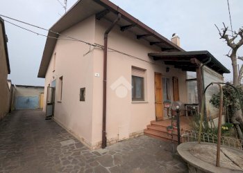 Casa semi indipendente Via Celletta, Ravenna (zona Massa) - foto 1