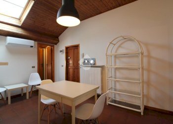Two-room apartment Via nazario sauro, Parma (neighborhood Centro Storico) - photo 4
