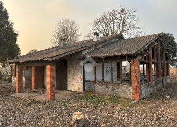 Villa Via per Abbiategrasso, Corbetta - foto 1