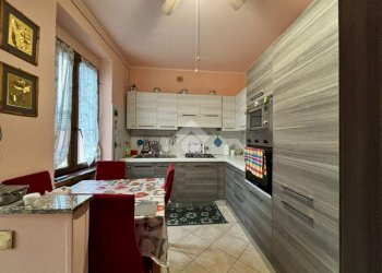 Two-room apartment Via Bugatti, Rho - photo 9