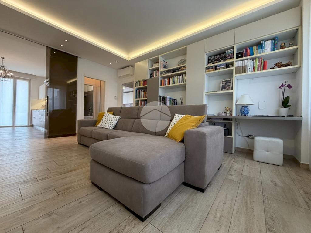 Three-room apartment Via Michelangelo Buonarroti, Bussero - photo 2