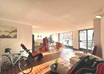 Shop Viale Regina elena, Fossano - photo 1