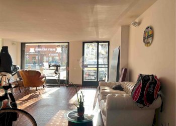 Shop Viale Regina elena, Fossano - photo 3