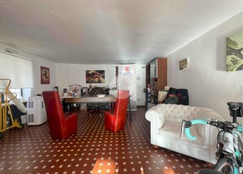 Shop Viale Regina elena, Fossano - photo 8