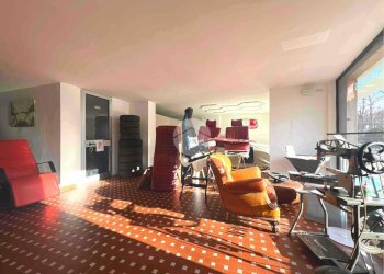 Shop Viale Regina elena, Fossano - photo 9