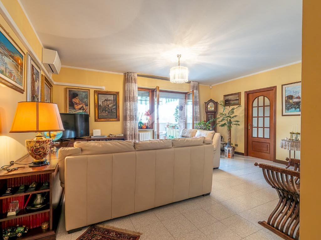 Four-room apartment Via bazzanini, Venaria Reale - photo 3