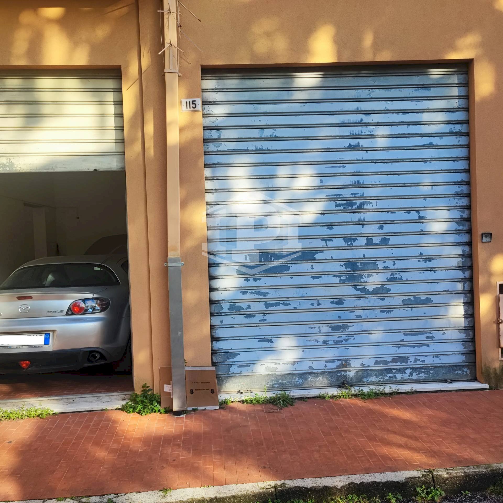 Magazzino Via San Marino, Genova (zona San Teodoro) - foto 3