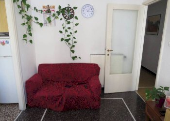 Trilocale Genova (zona Staglieno) - foto 8