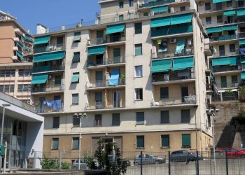 Trilocale Genova (zona Staglieno) - foto 20