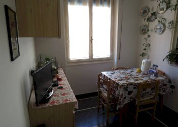 Three-room apartment Genova (neighborhood Staglieno) - photo 2
