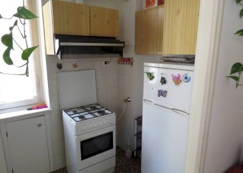 Three-room apartment Genova (neighborhood Staglieno) - photo 3