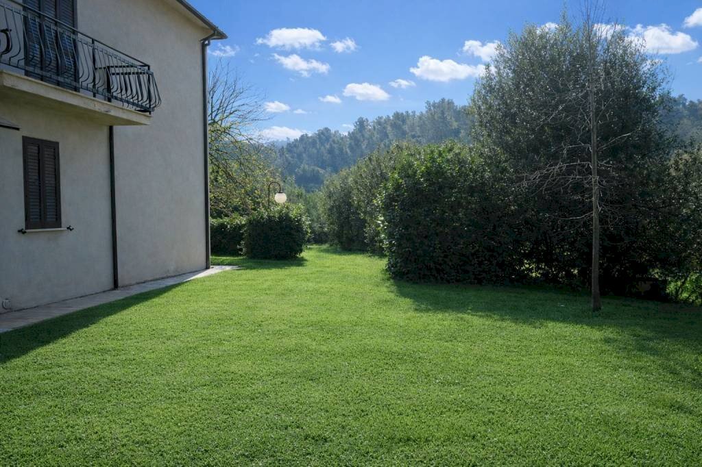 Villa strada di San Carlo, Terni - foto 1