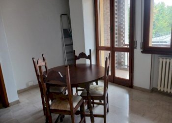 Four-room apartment Via Nicola Fabrizi, Modena (neighborhood Circoscrizione 1) - photo 4