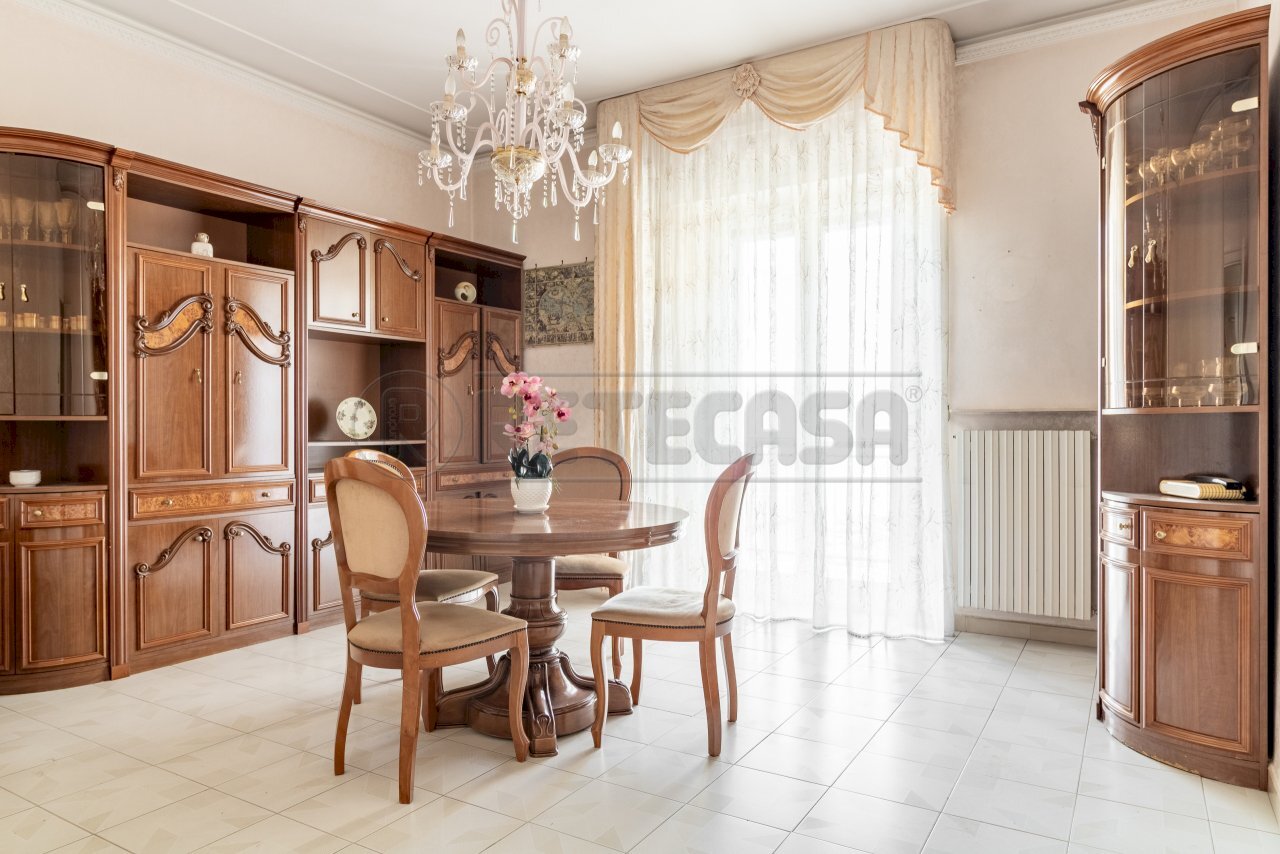 2.jpg - Trilocale Via Luigi Papagni 35, Bisceglie - foto 3