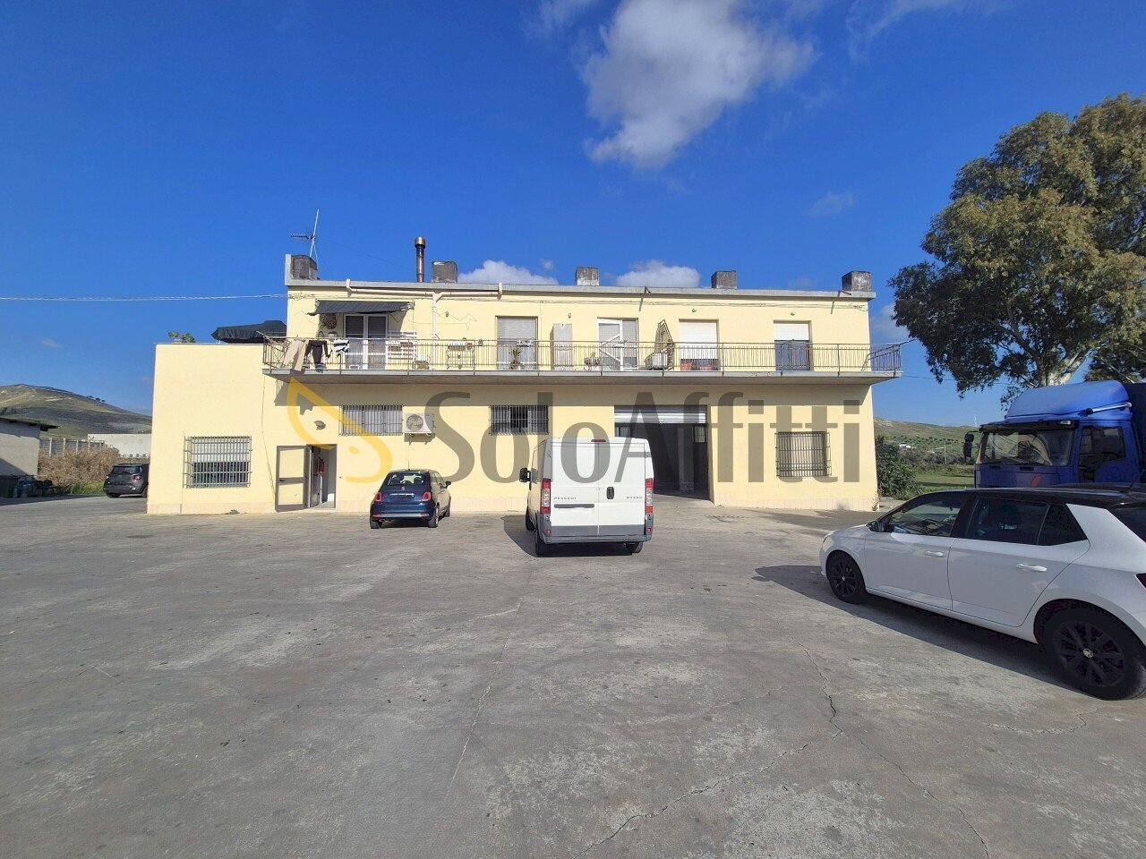 20251212_113240.jpg - Locale Commerciale Viale Emilia 72, Catanzaro - foto 1