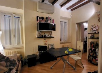 20251017_185800.jpg - Bilocale Borgo Rodolfo Tanzi 19, Parma (zona Oltretorrente) - foto 7