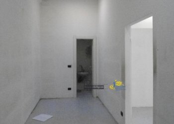 DSC02436.JPG - Locale Commerciale Borgo Angelo Mazza 2, Parma - foto 15