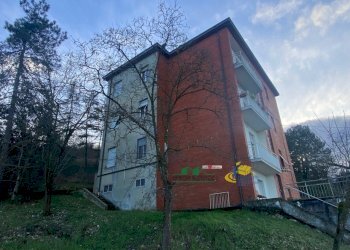 esterno 2.jpg - Trilocale Via Partigiani D'Italia 7, Fornovo di Taro - foto 2