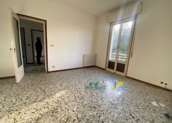 5.jpg - Trilocale Via Partigiani D'Italia 7, Fornovo di Taro - foto 8