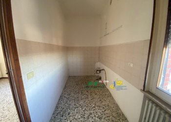 4.jpg - Trilocale Via Partigiani D'Italia 7, Fornovo di Taro - foto 10