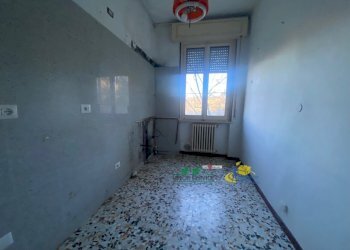 8.jpg - Bilocale Via Partigiani D'Italia 7, Fornovo di Taro - foto 10