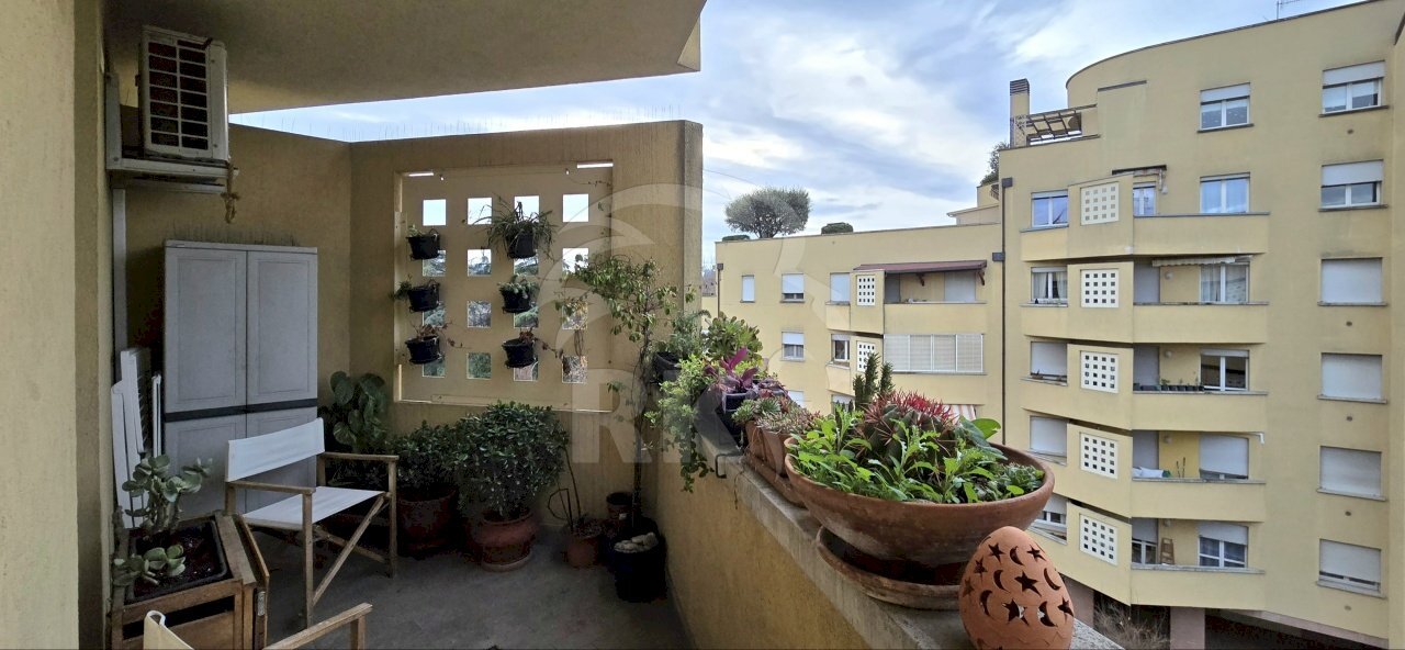 BILOCALE CON TERRAZZO-AFFITTO-SAN DONATO - Bilocale Via Sante Vincenzi 46, Bologna (zona Saragozza) - foto 2