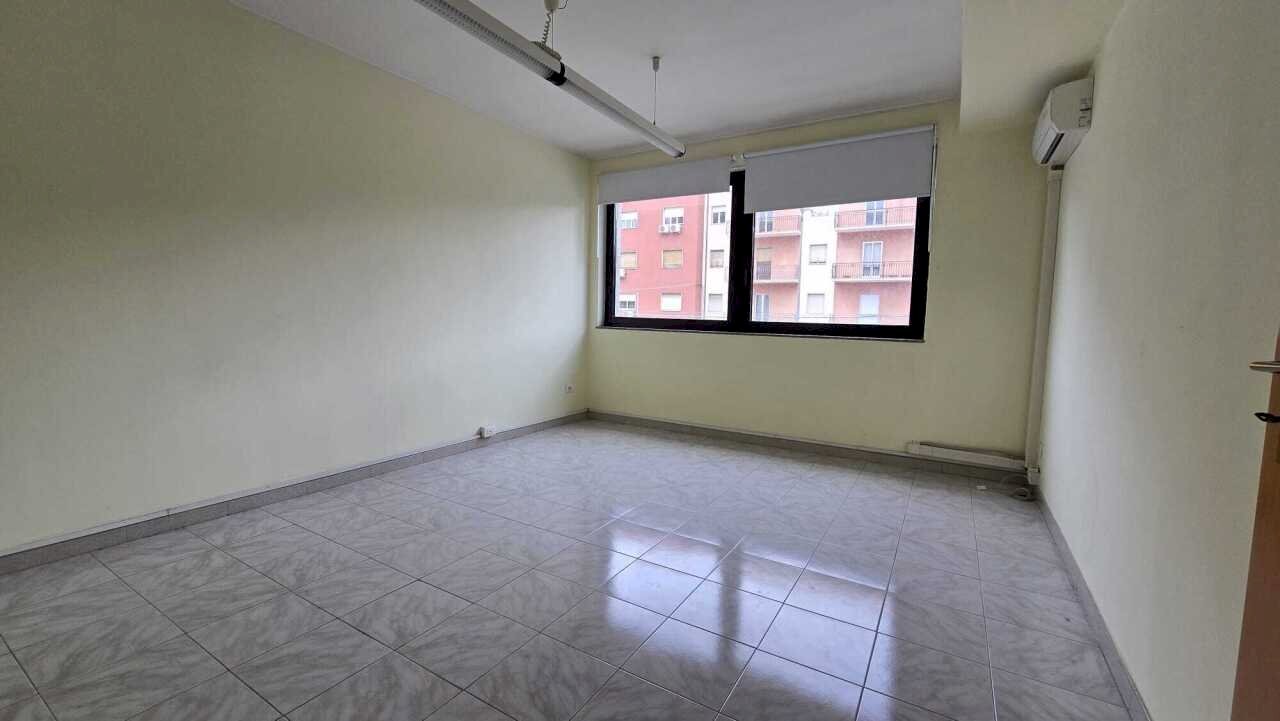 WhatsApp Image 2026-03-06 at 12.34.13 (1).jpeg - Ufficio viale teracati 39, Siracusa - foto 2