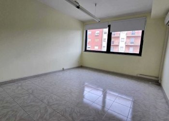 WhatsApp Image 2026-03-06 at 12.34.13.jpeg - Ufficio viale teracati 39, Siracusa - foto 3