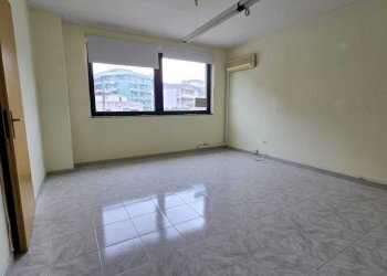 WhatsApp Image 2026-03-06 at 12.34.12 (2).jpeg - Ufficio viale teracati 39, Siracusa - foto 10