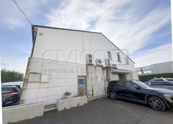 IMG_3337_25.jpg - Laboratory Via Italia Unita 1, Torri di Quartesolo - photo 15