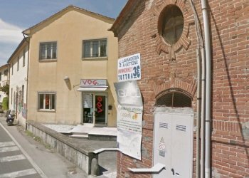 Screenshot_20181022-184302_Earth.jpg - Ufficio Via Teodoro Borgognoni 124, Lucca - foto 12