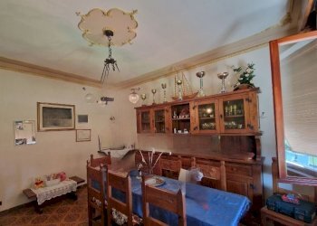 sala.JPG - Villa Via dei Pellegrini, Lucca - foto 2