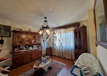 villa- vendita- lucca--fusca_34.jpg - Villa Via dei Pellegrini, Lucca - foto 23