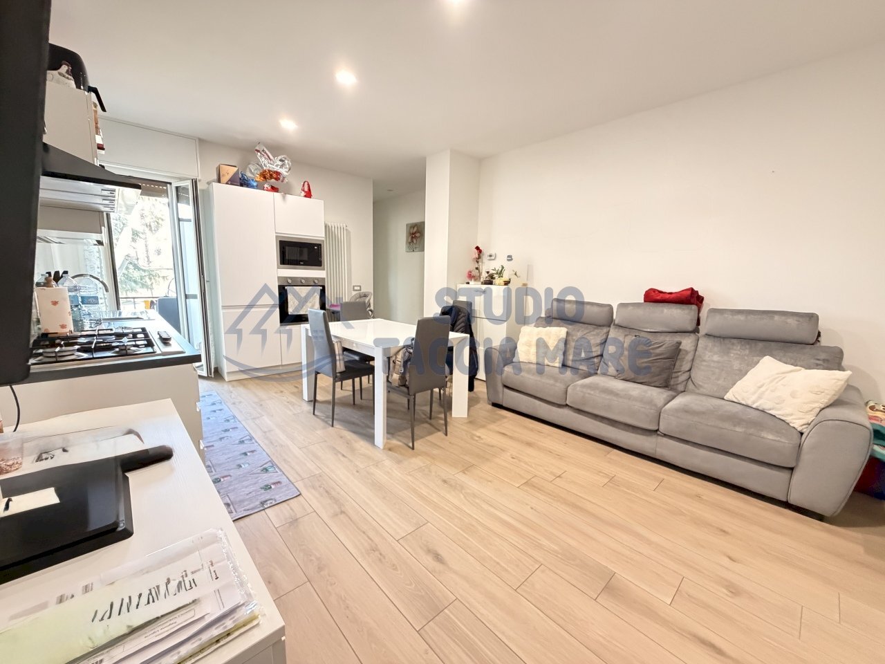 sala 3.jpg - Trilocale Via Garibaldi, Riva Ligure - foto 1